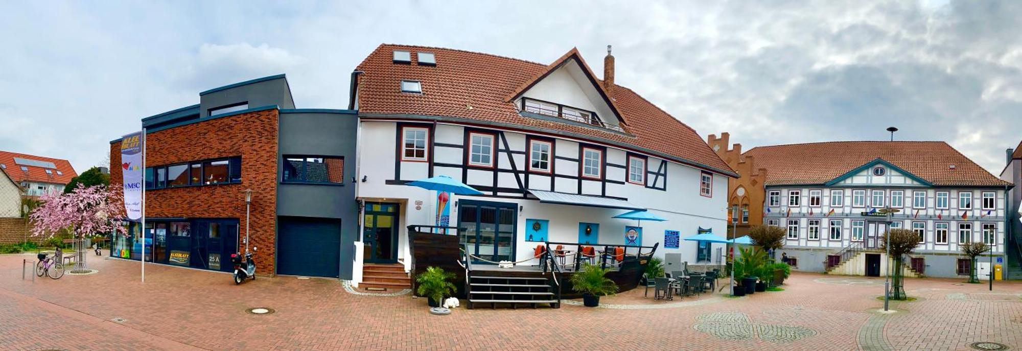 Ferienwohnung Kleeblatt Residenz Am Rathaus Sarstedt Exterior foto